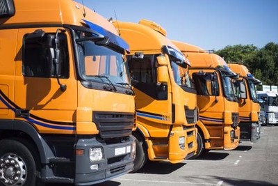 芒康調(diào)派貨運(yùn)信息部 構(gòu)建高效貨運(yùn)回程車網(wǎng)，引領(lǐng)物流運(yùn)輸新變革